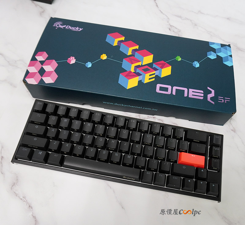 coolpc-ducky-one2-sf-10