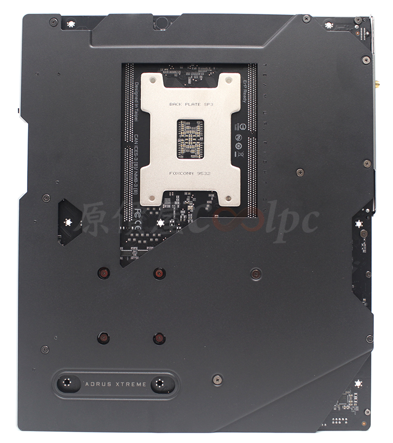 coolpc-TRX40-AORUS-13