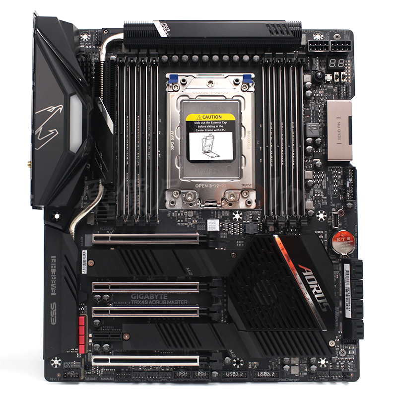 coolpc-TRX40-AORUS-57