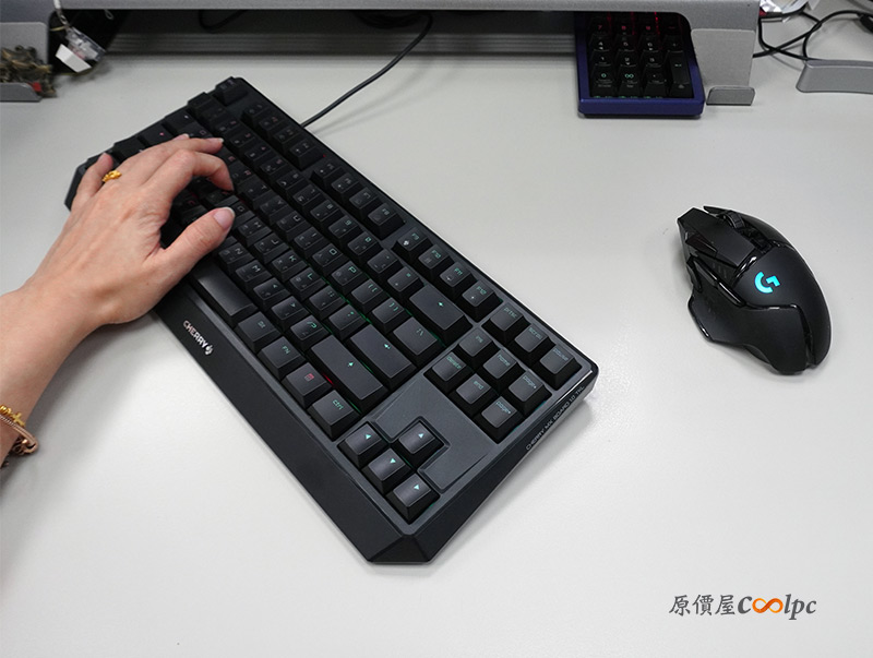coolpc-cherry-mxboard10tkl-35