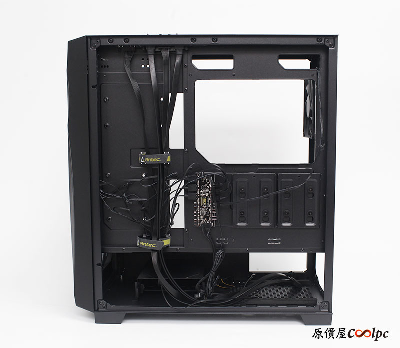coolpc-antec-df700flux-31