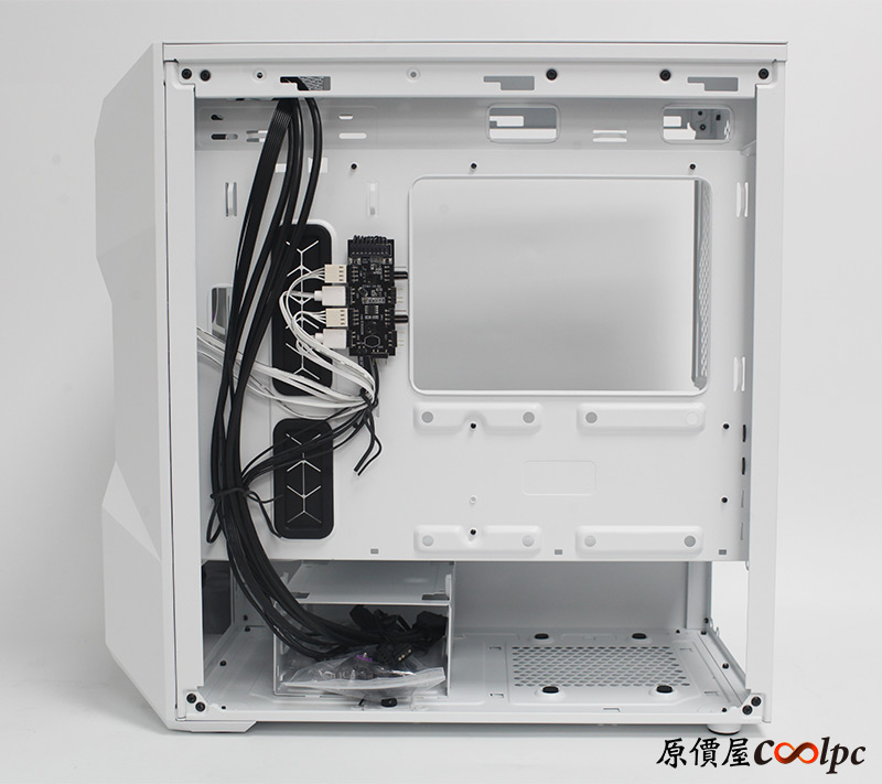 coolpc-coolermaster-td300mesh-36