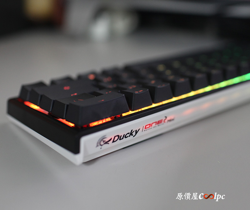 coolpc-ducky-one2-mini-39
