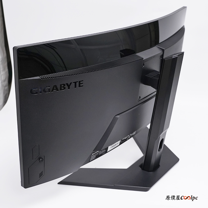 coolpc-gigabyte-g34wqc-a-08
