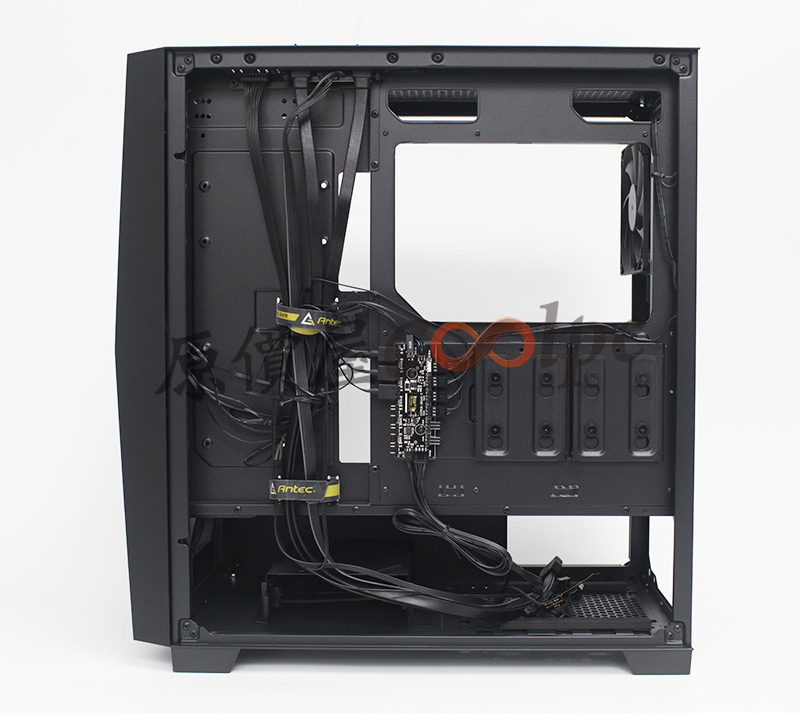 coolpc-antec-df800flux-34