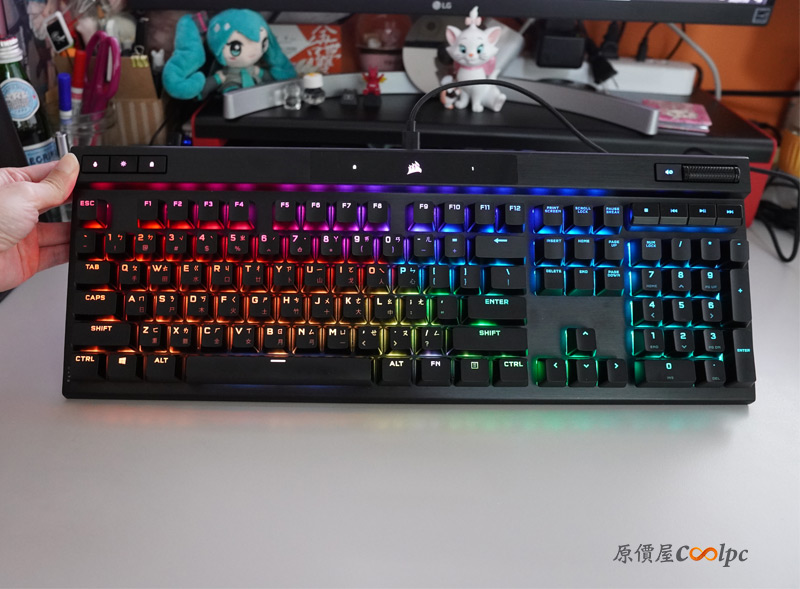 coolpc-corsair-k70rgb-pro-38
