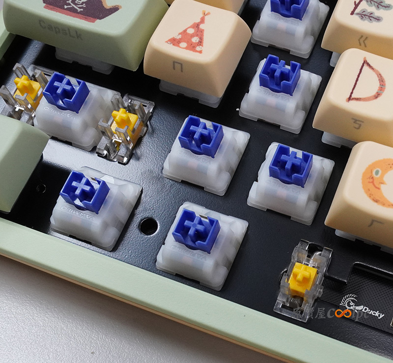 coolpc-ducky-one2-peterpan-37