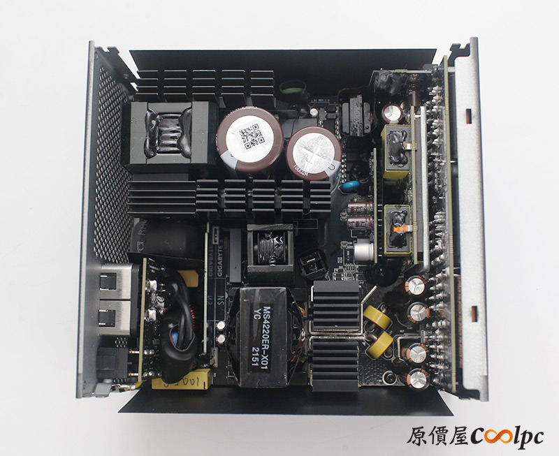 coolpc-gigabyte-ud1300gm-31