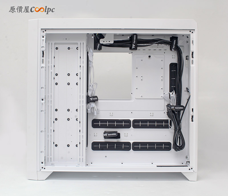 coolpc-thermaltake-ctec750tgargb-13