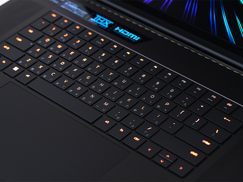 razer-blade-18-2024-33