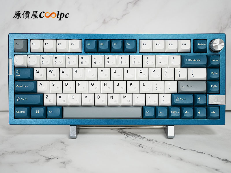 coolpc-montech-mkey-pro-75-09