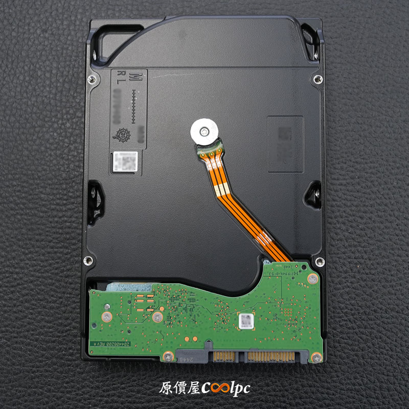 coolpc-ironwolf-pro-30tb-2